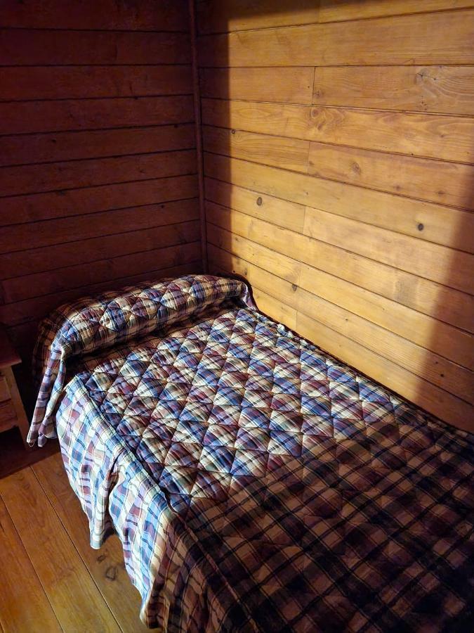 Camping Fuente De Piedra Dış mekan fotoğraf
